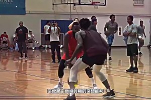 巅峰麦迪和巅峰哈登谁更厉害？杨毅：哈登突破杀伤力太强了~